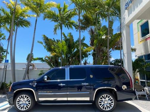 Blue Chip 2007 Cadillac Escalade ESV