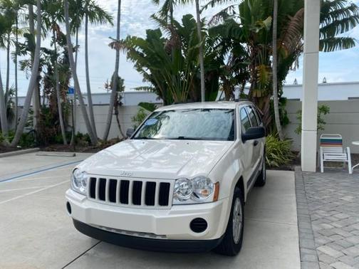 2005 Jeep Grand Cherokee Laredo