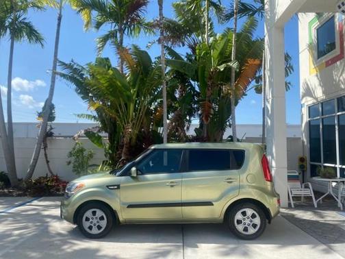 2013 Kia Soul Base