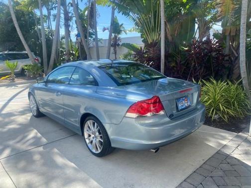 2006 Volvo C70 T5