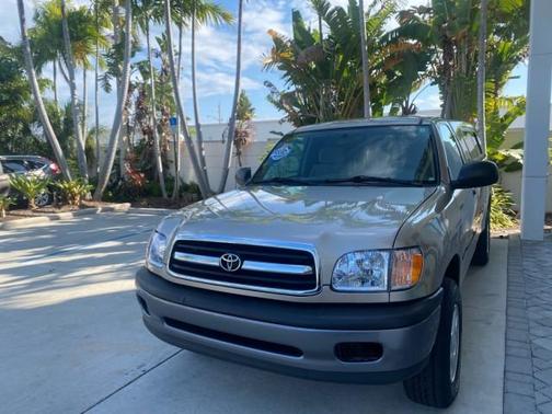 2001 Toyota Tundra Base