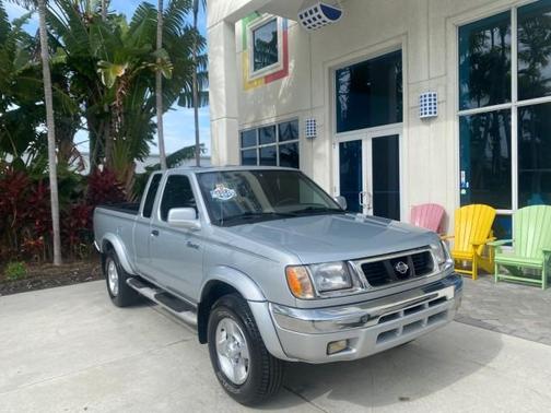 2000 Nissan Frontier SE