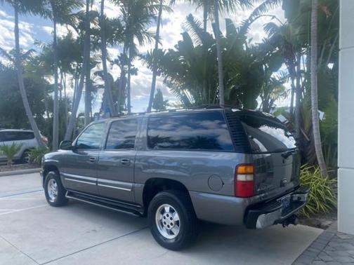 2002 Chevrolet Suburban LT