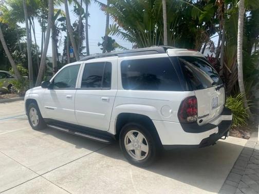 2002 Chevrolet TrailBlazer EXT LT