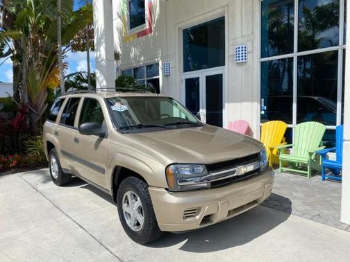 Sandstone Metallic 2005 Chevrolet Trailblazer LS