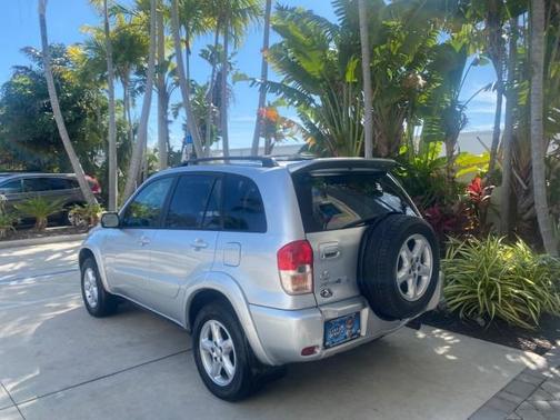 2003 Toyota RAV4 Base