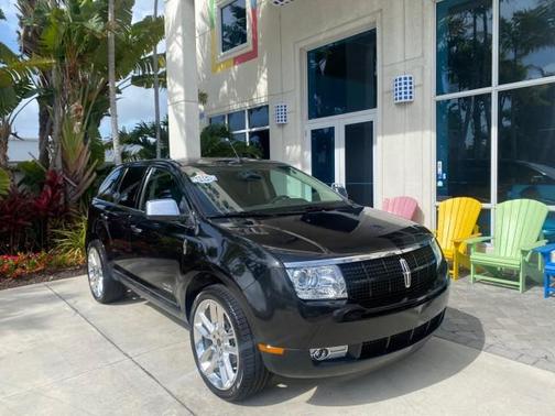 Tuxedo Black Metallic 2010 Lincoln MKX