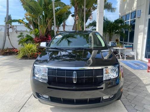 Tuxedo Black Metallic 2010 Lincoln MKX