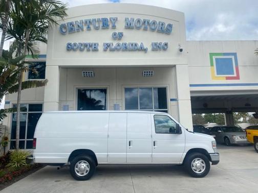 2010 Ford E350 Super Duty LOW MILES 54 224