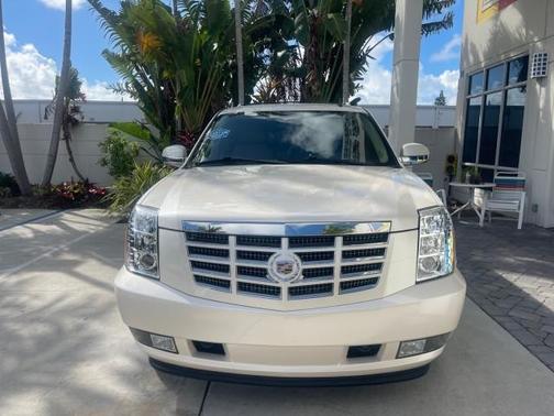 2013 Cadillac Escalade Base