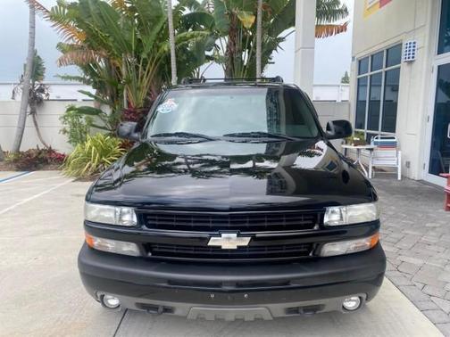 2003 Chevrolet Suburban LS