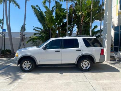2002 Ford Explorer XLS