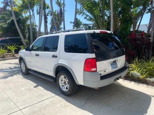 2002 Ford Explorer XLS