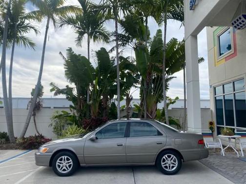 2000 Toyota Camry LE