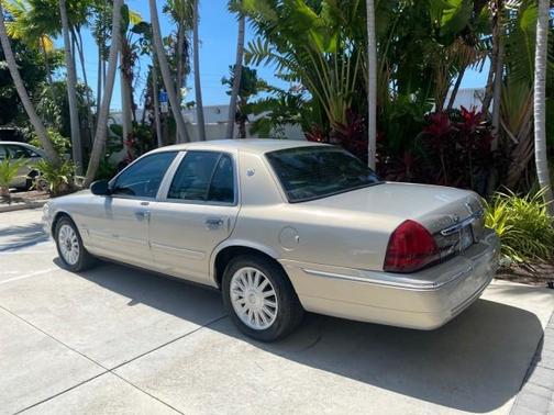 2009 Mercury Grand Marquis LS