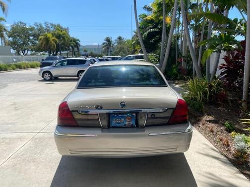 2009 Mercury Grand Marquis LS