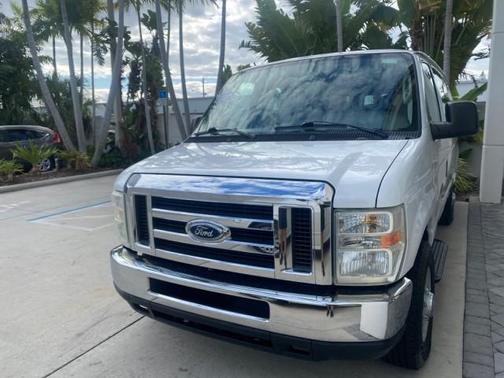 2008 Ford E350 Super Duty XLT