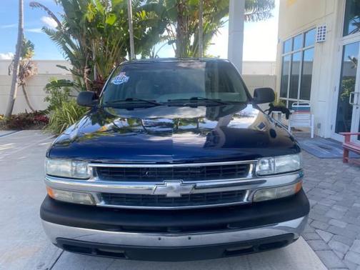2001 Chevrolet Suburban LT