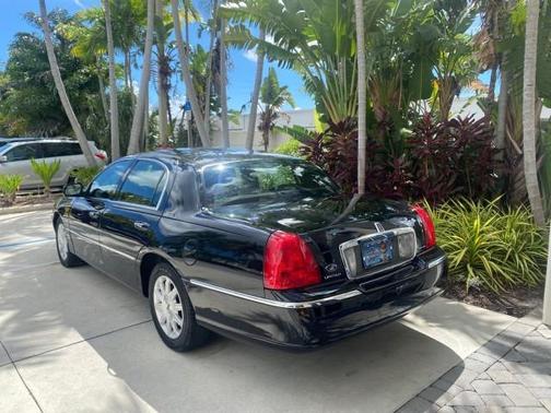 2008 Lincoln Town Car Signature Limited