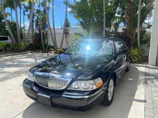 2008 Lincoln Town Car Signature Limited