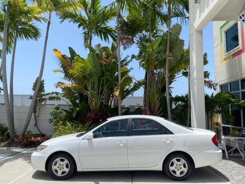Super White 2003 Toyota Camry LE