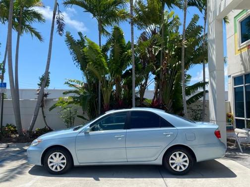 2005 Toyota Camry LE