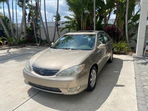 2005 Toyota Camry XLE