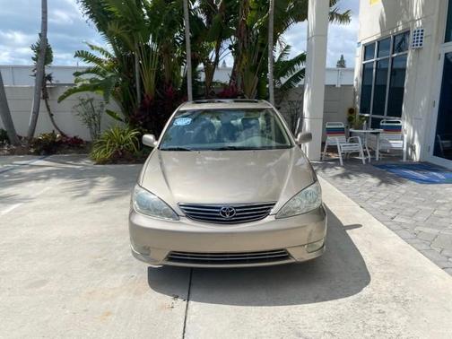 2005 Toyota Camry XLE