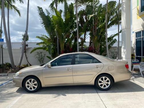 2005 Toyota Camry XLE