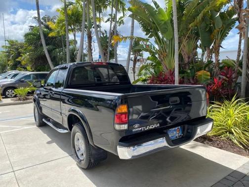 Black 2002 Toyota Tundra SR5