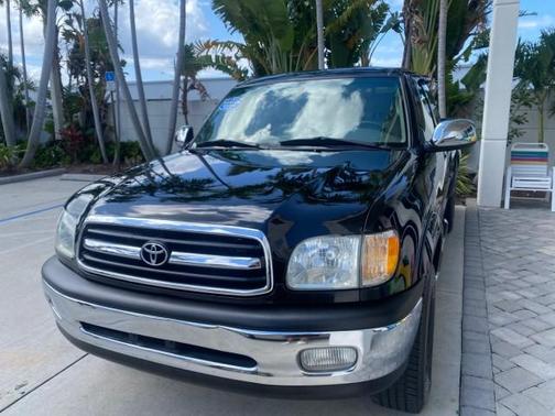 Black 2002 Toyota Tundra SR5