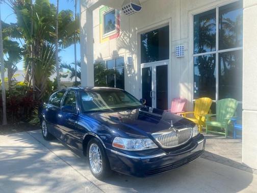 2008 Lincoln Town Car Signature Limited