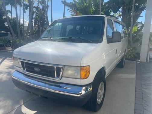 2006 Ford E350 Super Duty XLT