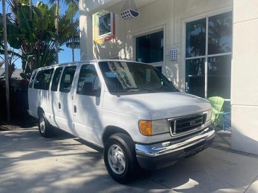 2006 Ford E350 Super Duty XLT