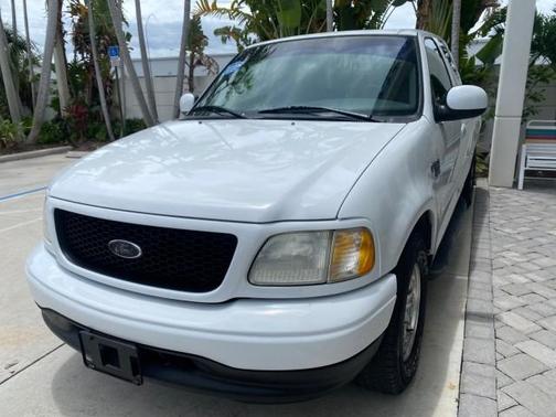 Oxford White 2003 Ford F-150 XLT SuperCab
