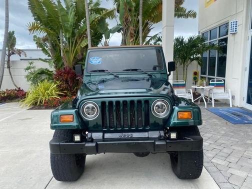 Forest Green Pearl 1999 Jeep Wrangler Sahara