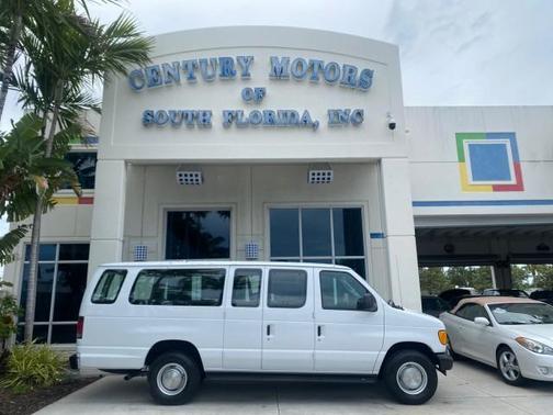 2005 Ford E350 Super Duty XL