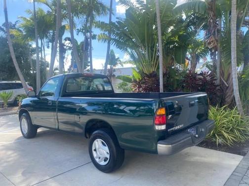 2003 Toyota Tundra Base