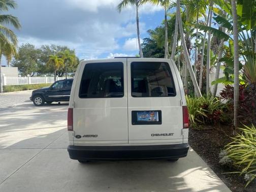 2001 Chevrolet Astro 