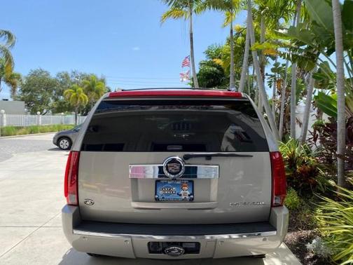 Quicksilver 2008 Cadillac Escalade Base