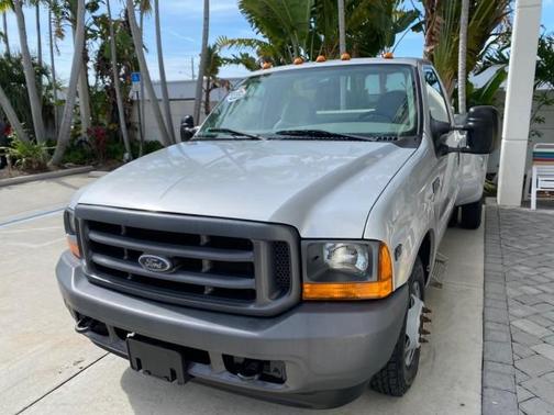 Silver Metallic 2001 Ford F-350 XL