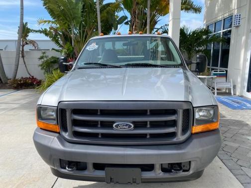 Silver Metallic 2001 Ford F-350 XL