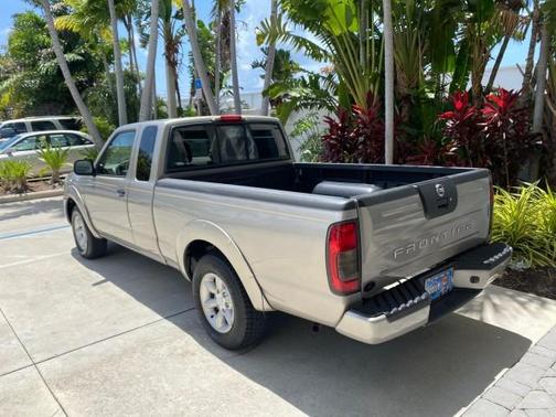 2004 Nissan Frontier XE King Cab