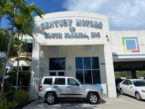 Bright Silver Metallic 2010 Jeep Liberty Sport