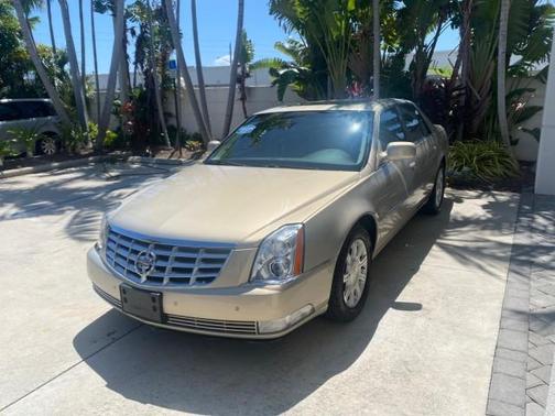 2008 Cadillac DTS W/1SB LOW MILES SUNROOF
