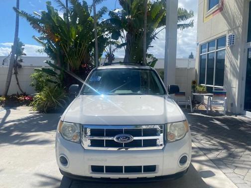 2011 Ford Escape XLS