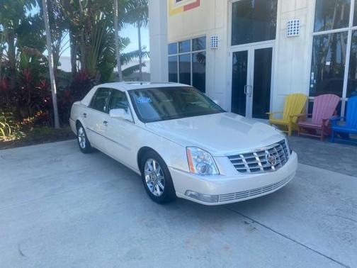2010 Cadillac DTS W/1SC LOW MILES 55 831 FLORIDA