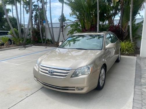 Desert Sand Mica 2006 Toyota Avalon XLS