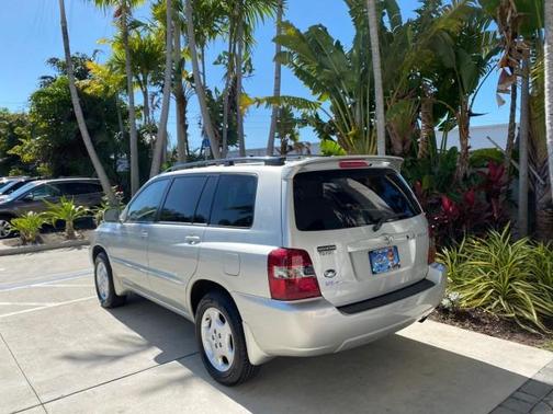 Millennium Silver Metallic 2007 Toyota Highlander Limited