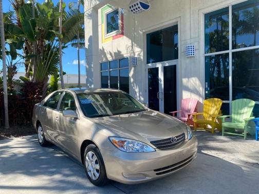 2004 Toyota Camry LE